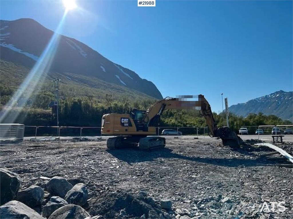 CAT 323 Pásové rýpadlá