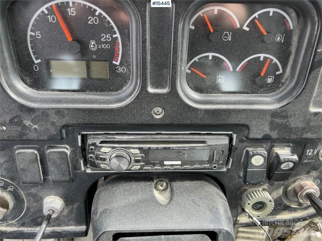 CAT 966G Kolesové nakladače