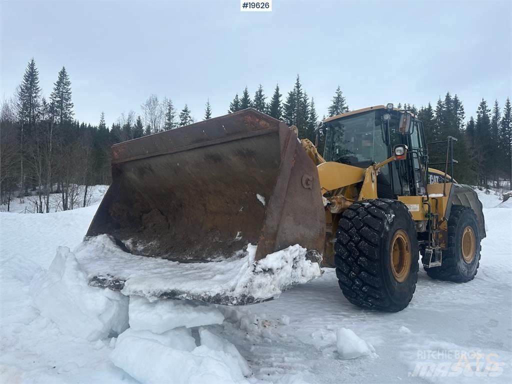 CAT 966G Kolesové nakladače