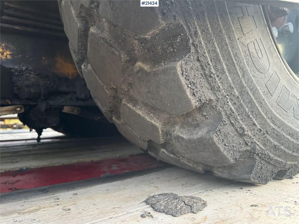 CAT AP 300 Finišéry