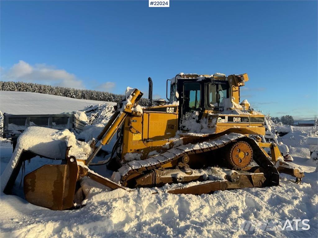 CAT D6R Pásové dozéry