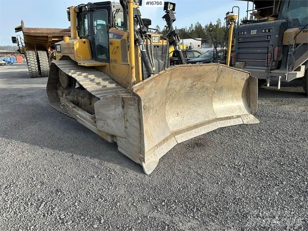 CAT D6T Pásové dozéry