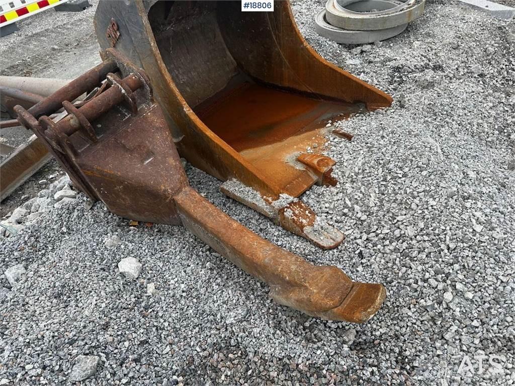 Doosan DX225LC Pásové rýpadlá
