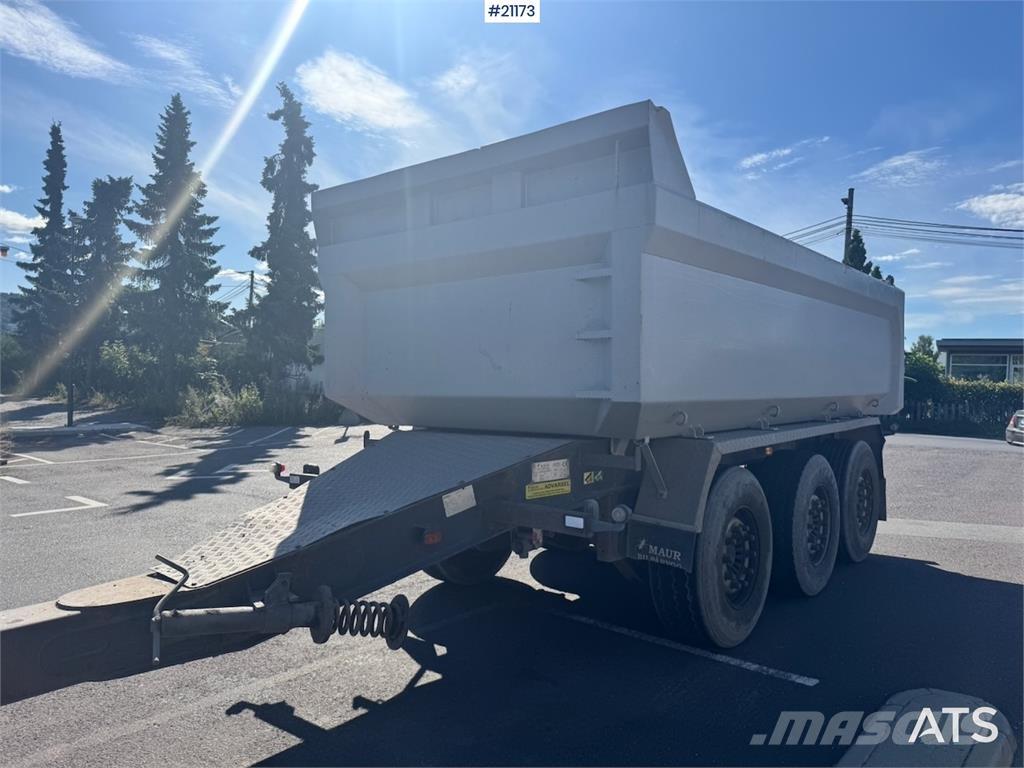 Maur Trailer. Vyklápacie prívesy