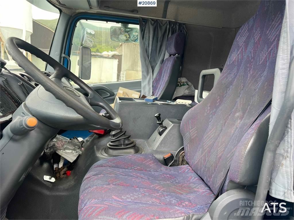 Mercedes-Benz 1523 Skriňová nadstavba