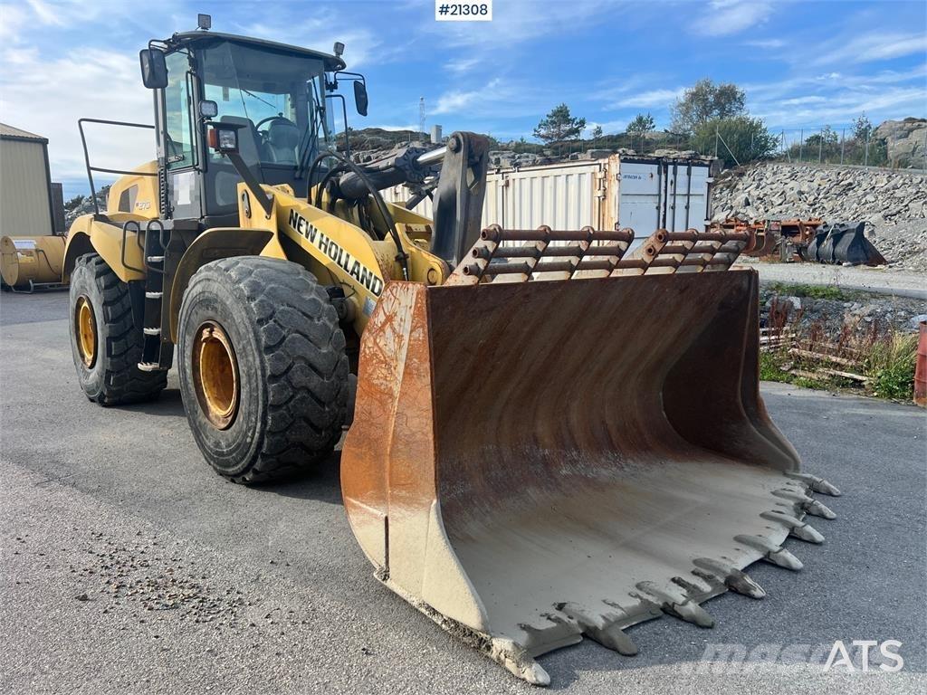 New Holland w270B Kolesové nakladače