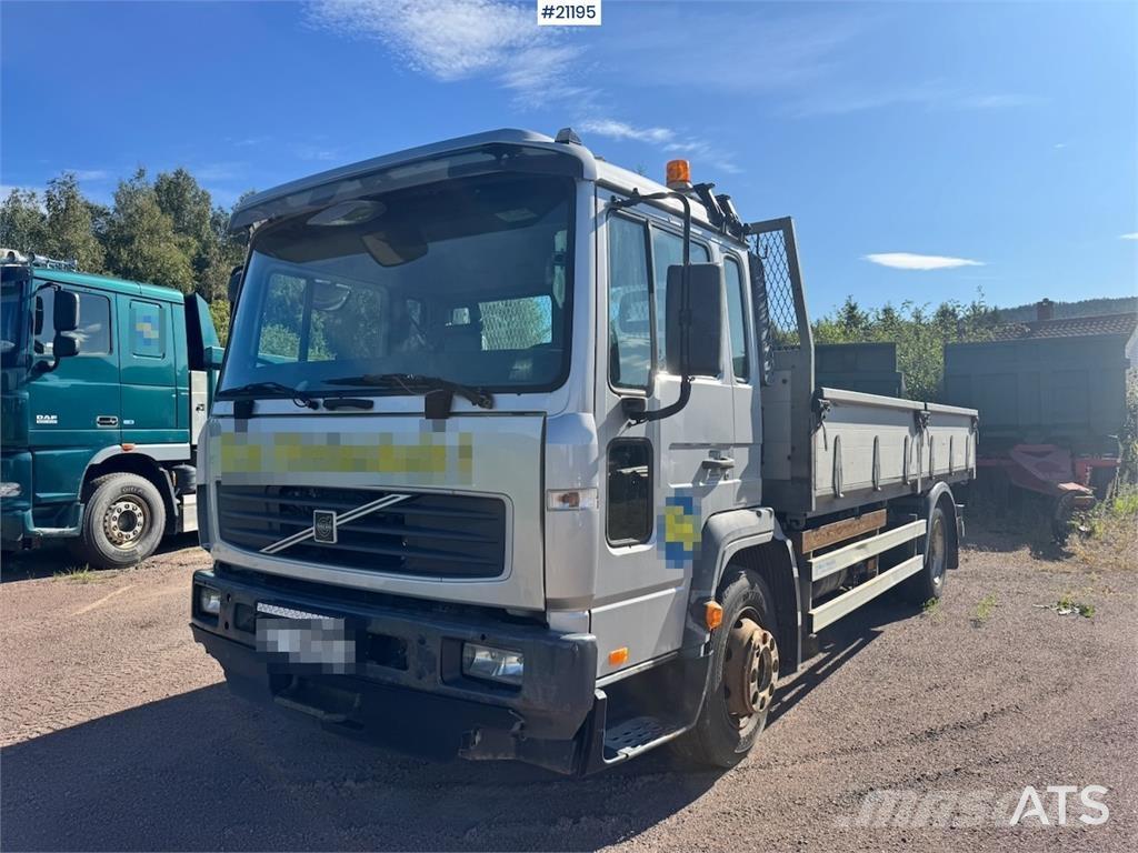 Volvo FL250 Truck. Plošinové nákladné automobily/nákladné automobily so sklápacími bočnicami