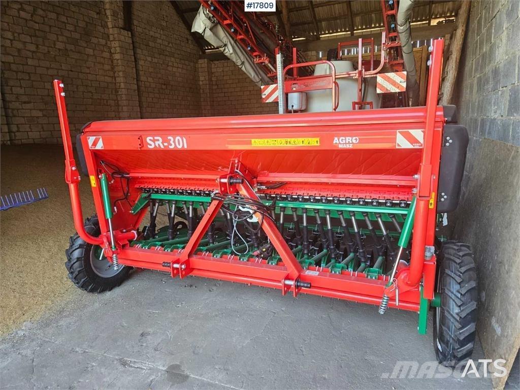 Agromasz SR 301 Mechanické sejačky