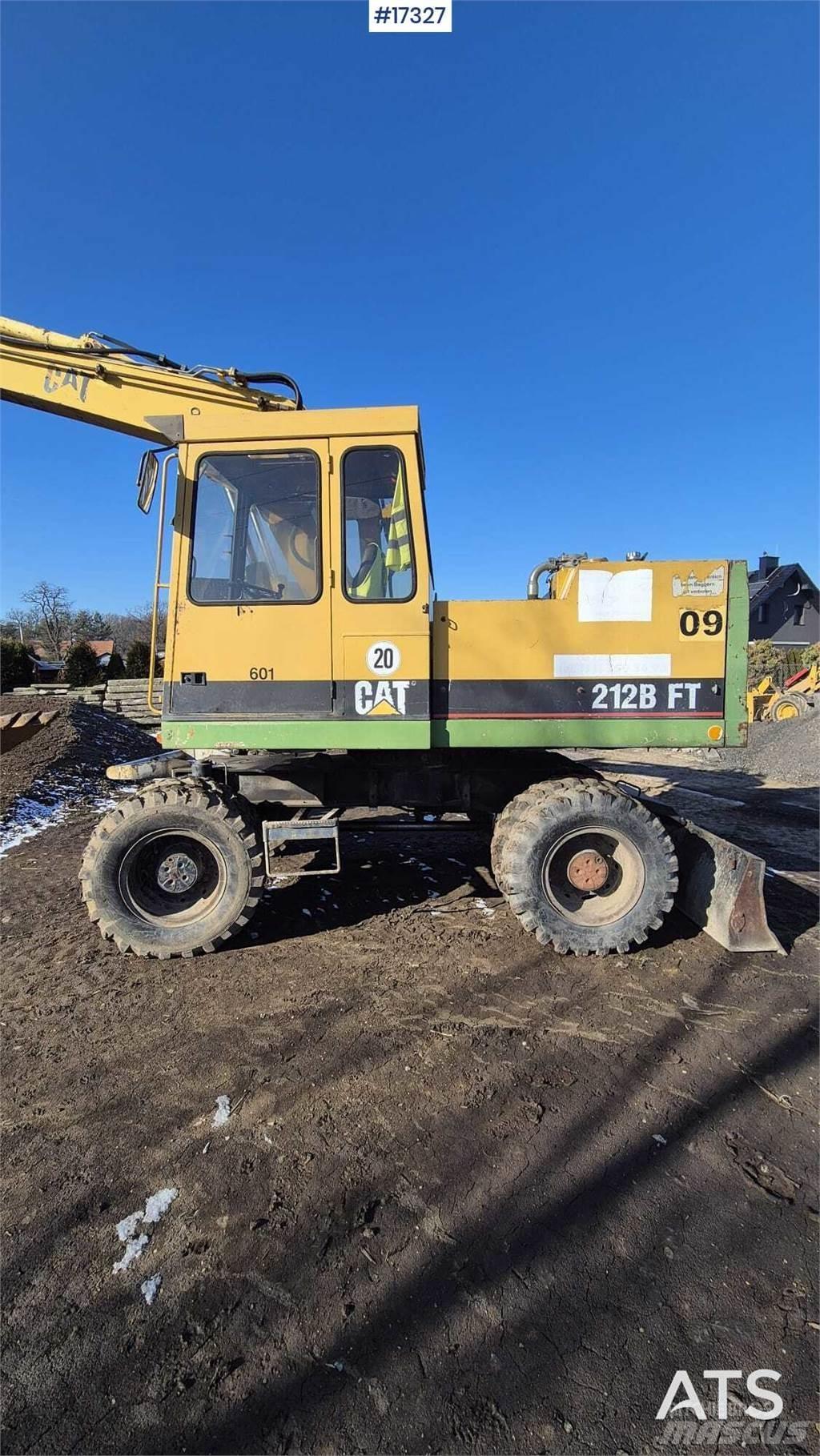 CAT 212BFT Kolesové rýpadlá