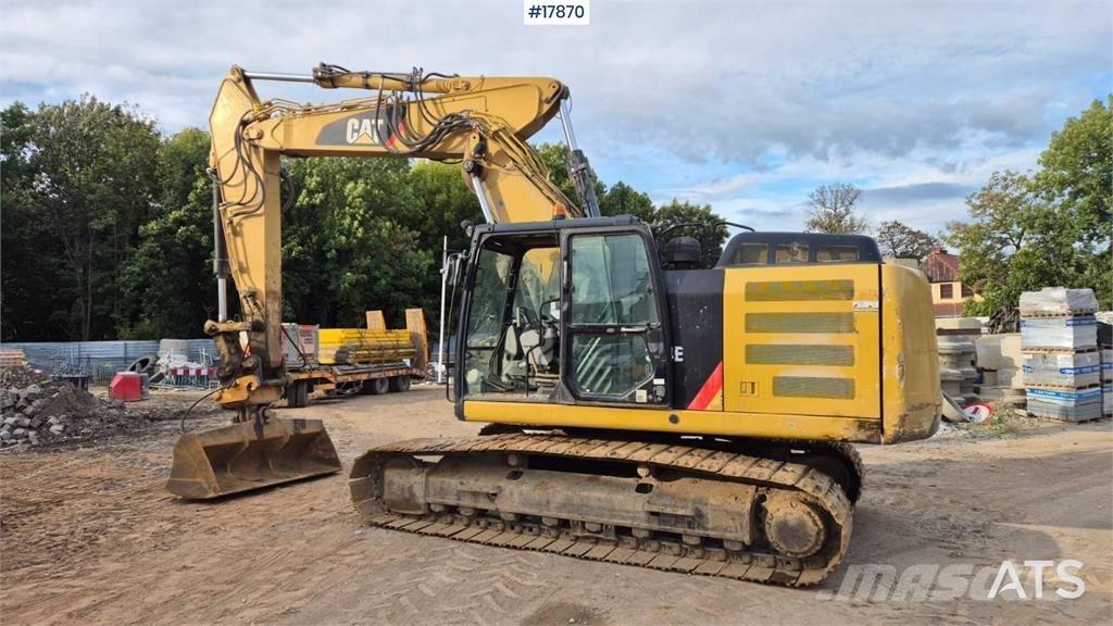 CAT 324E Pásové rýpadlá