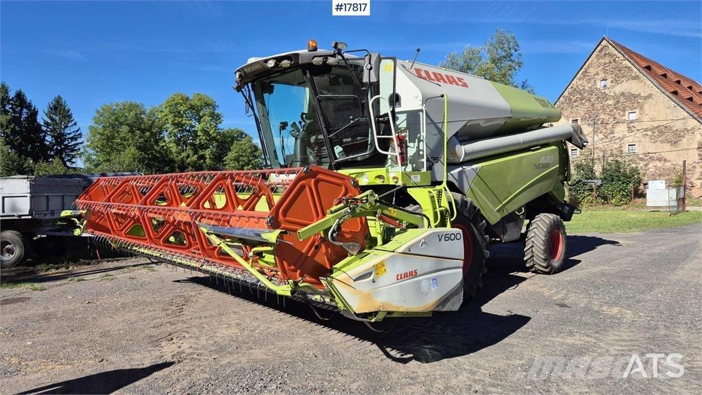 CLAAS Tucano 440 Kombinované zberacie stroje