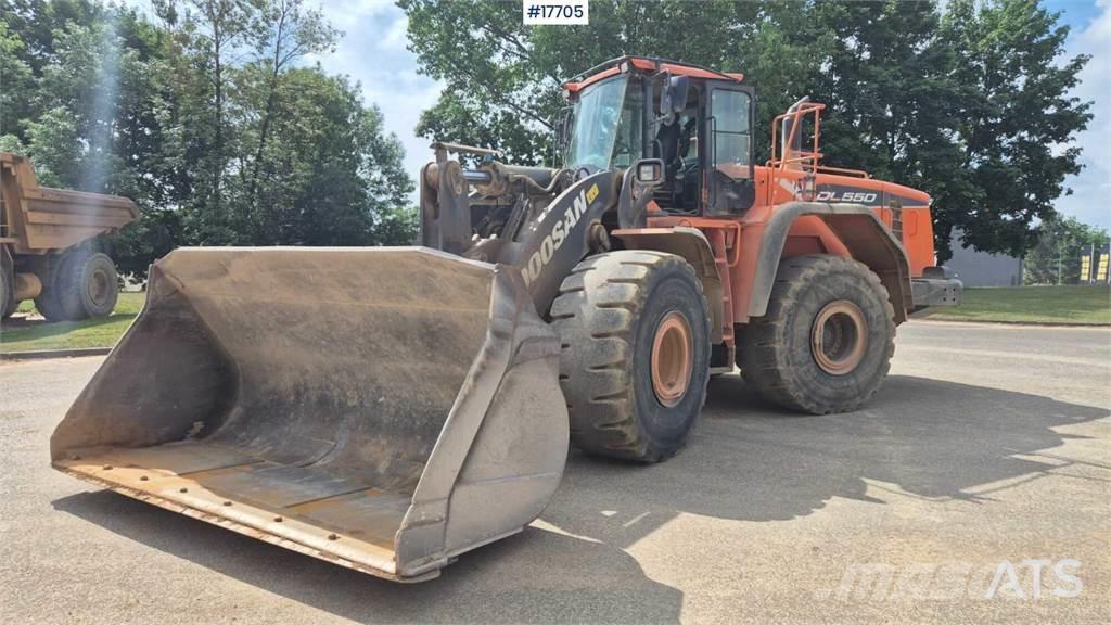 Doosan DL550-5 Kolesové nakladače