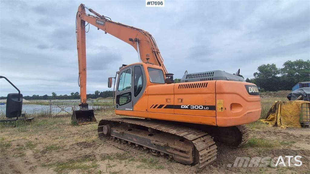 Doosan DX 300 LC Pásové rýpadlá