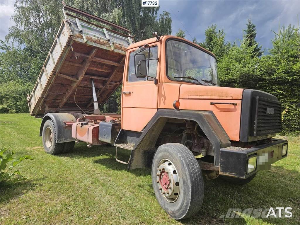 Iveco  Sklápače
