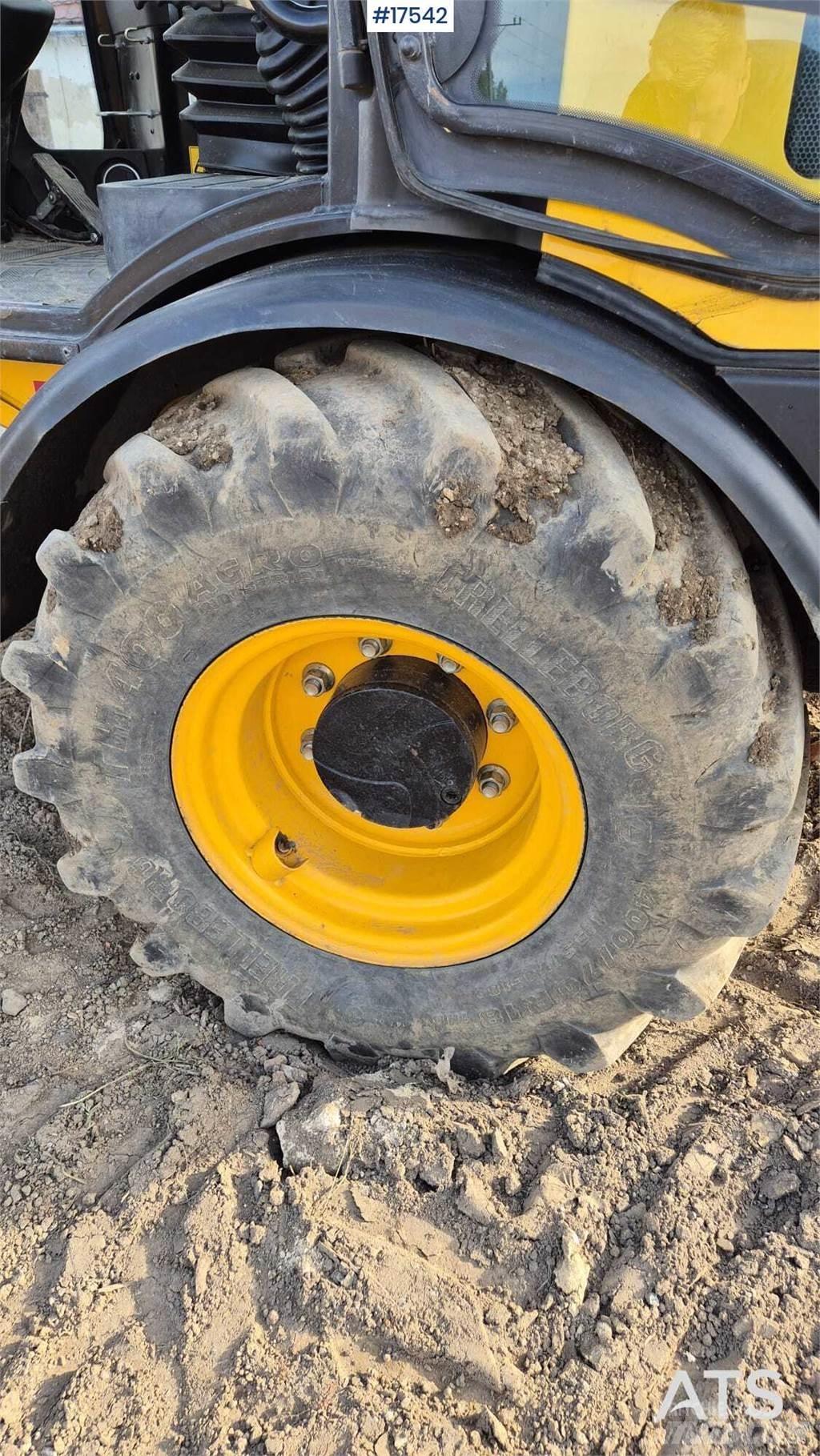 JCB 407 T4 Kolesové nakladače