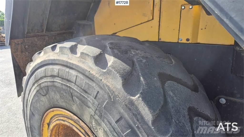 Komatsu WA380-5H Kolesové nakladače