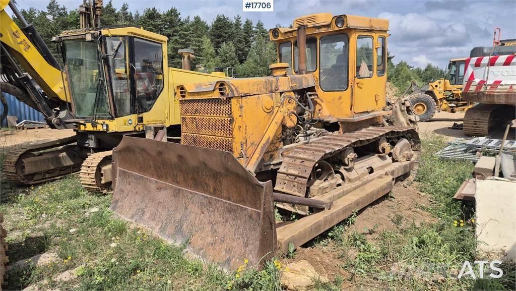 Staliniec t-130 Pásové dozéry