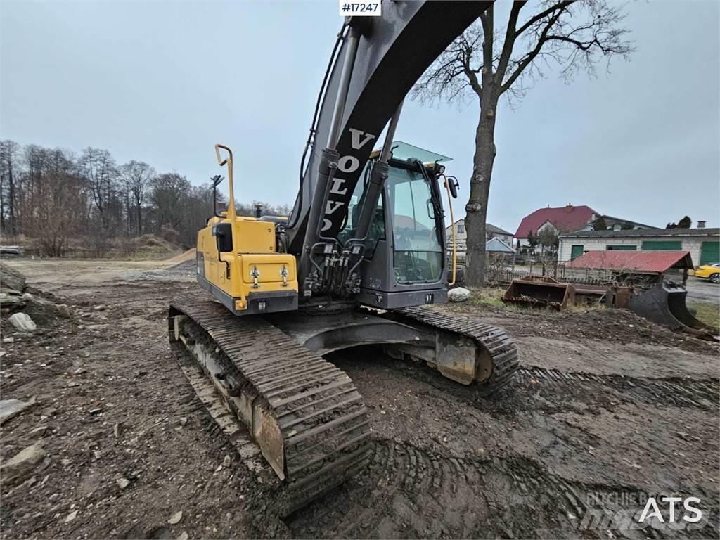 Volvo EC220DL Pásové rýpadlá