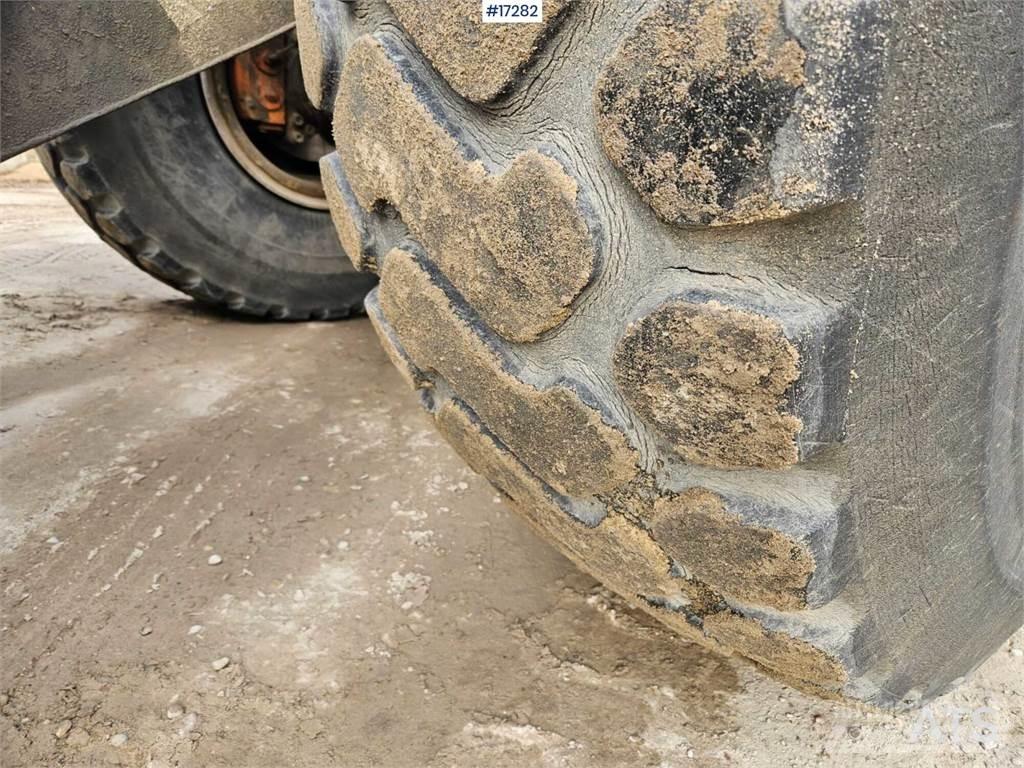 Volvo L120 Kolesové nakladače