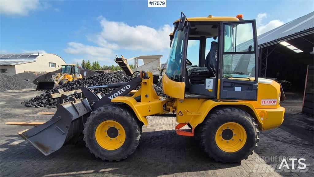 Volvo L30G Kolesové nakladače