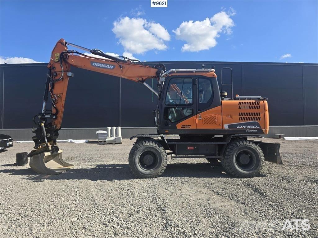 Doosan DX160W-5 Kolesové rýpadlá