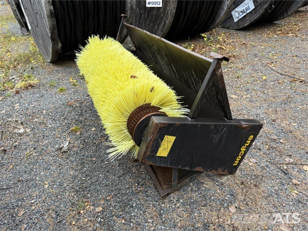 Engcon SOP-SR1800-S60 Zametacie kefy