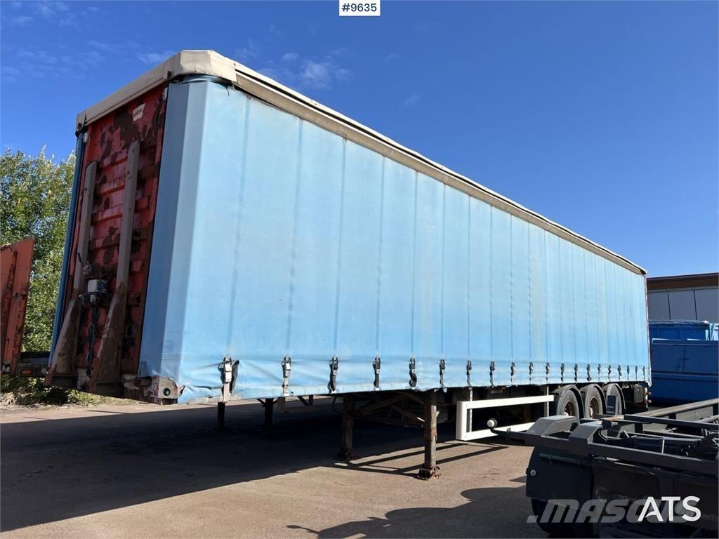 Fruehauf SS136/P3S Plachtové návesy