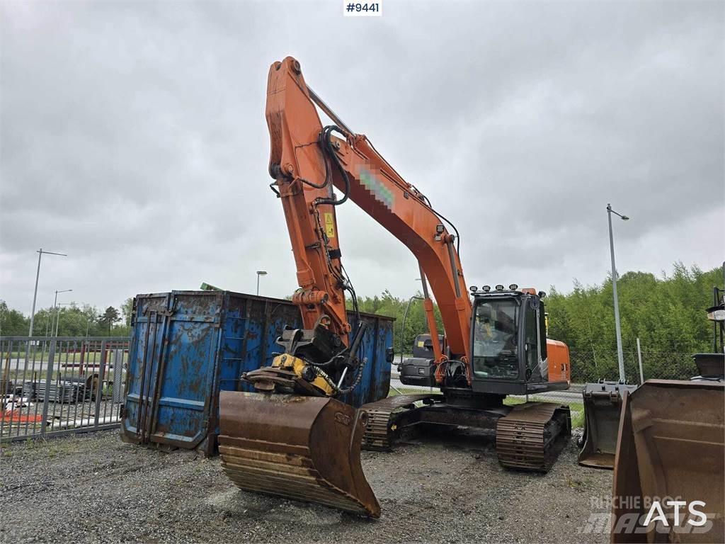 Hitachi ZX 250 LC-3 Pásové rýpadlá