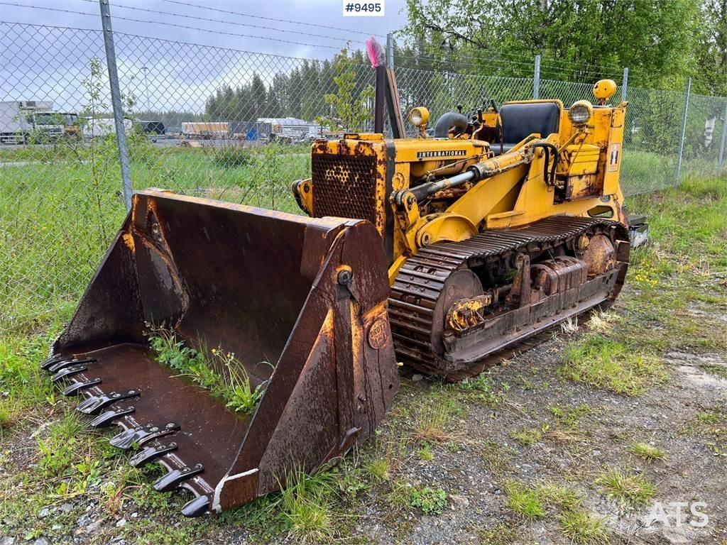 International L125 Pásové dozéry