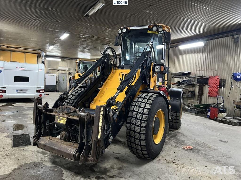 JCB 416 HT Kolesové nakladače