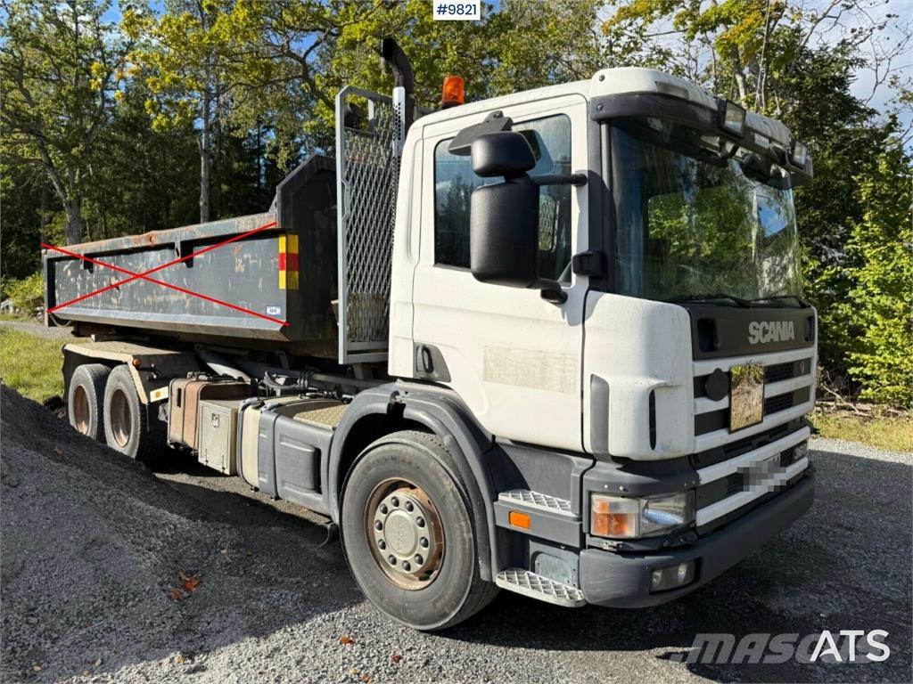 Scania P124GB Hákový nosič kontajnerov