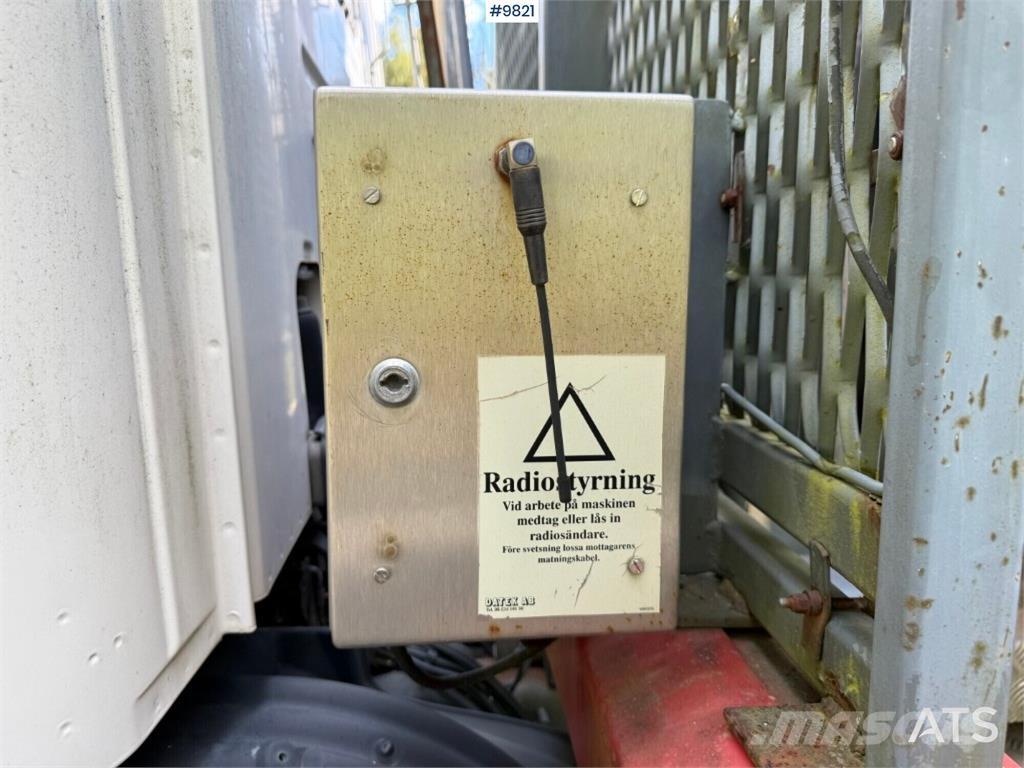 Scania P124GB Hákový nosič kontajnerov