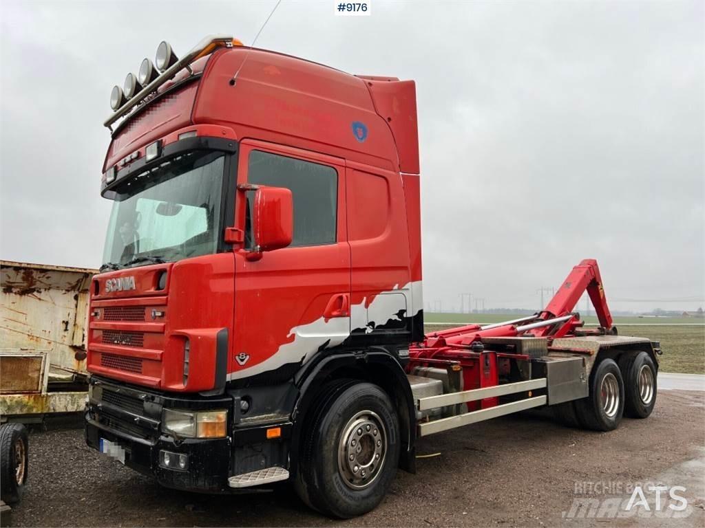 Scania R144GB6X4NA530 Hákový nosič kontajnerov