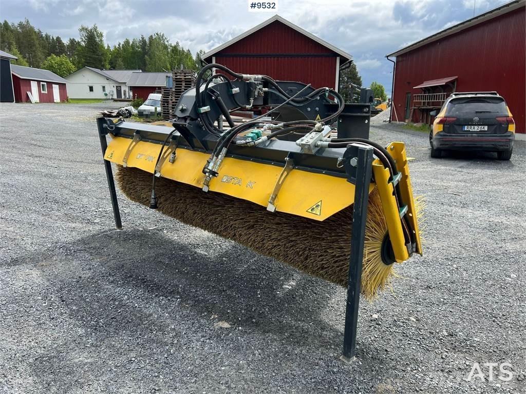 Stark RSW 3000S Zametacie kefy