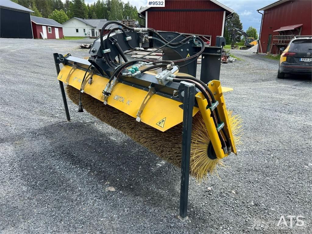 Stark RSW 3000S Zametacie kefy