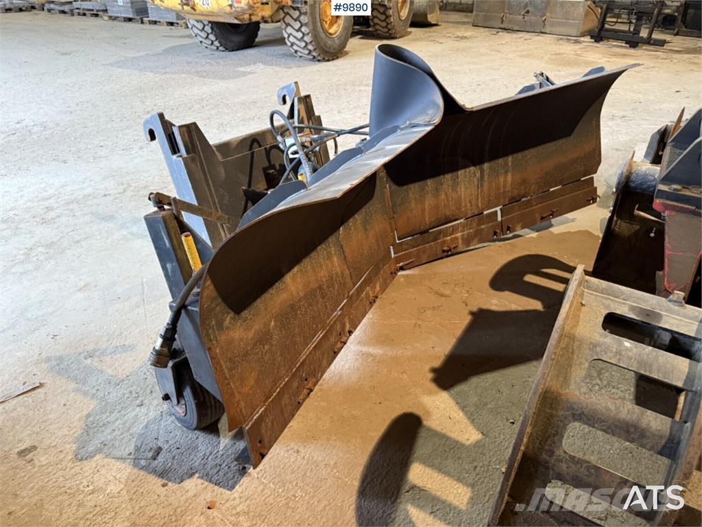 Uni-väg UV-280 Pluhy