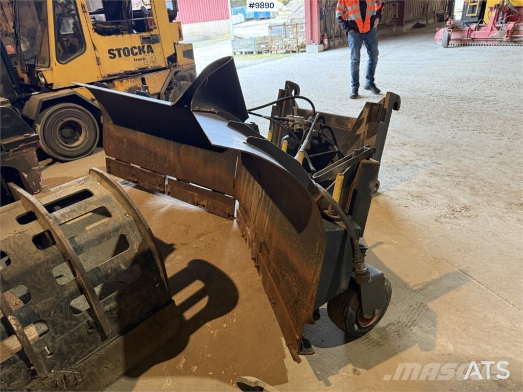 Uni-väg UV-280 Pluhy