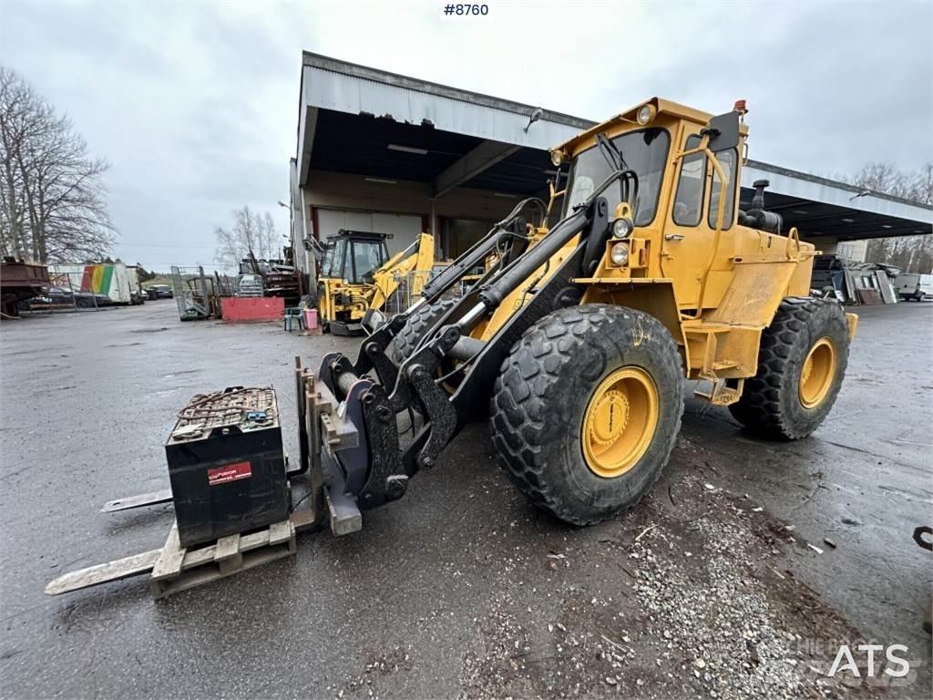 Volvo BM 4400 Kolesové dozéry