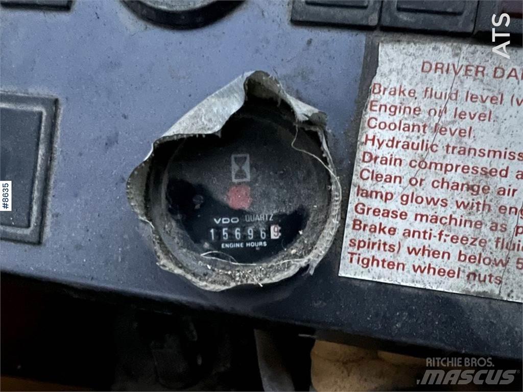 Volvo BM L120 Kolesové dozéry