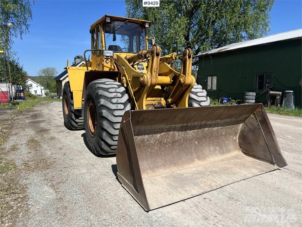Volvo BM LM1240 Kolesové dozéry