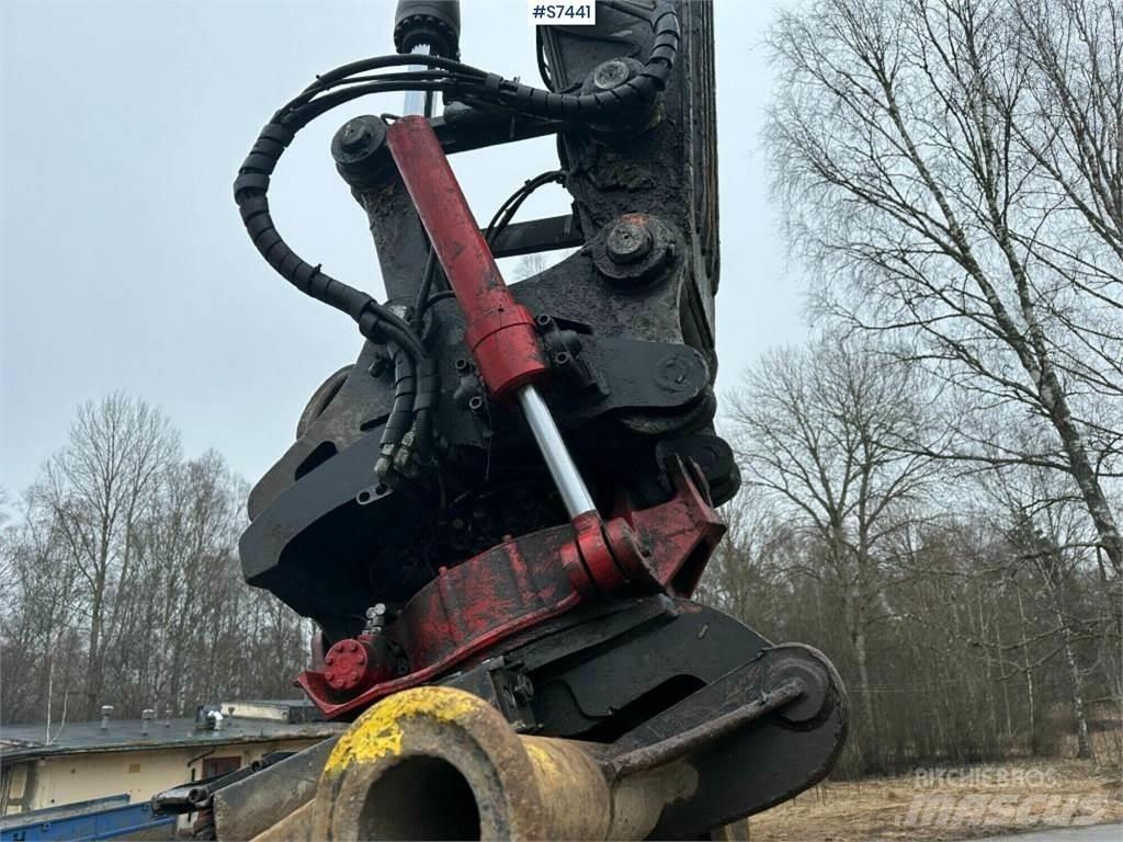 Volvo EC300DL Pásové rýpadlá