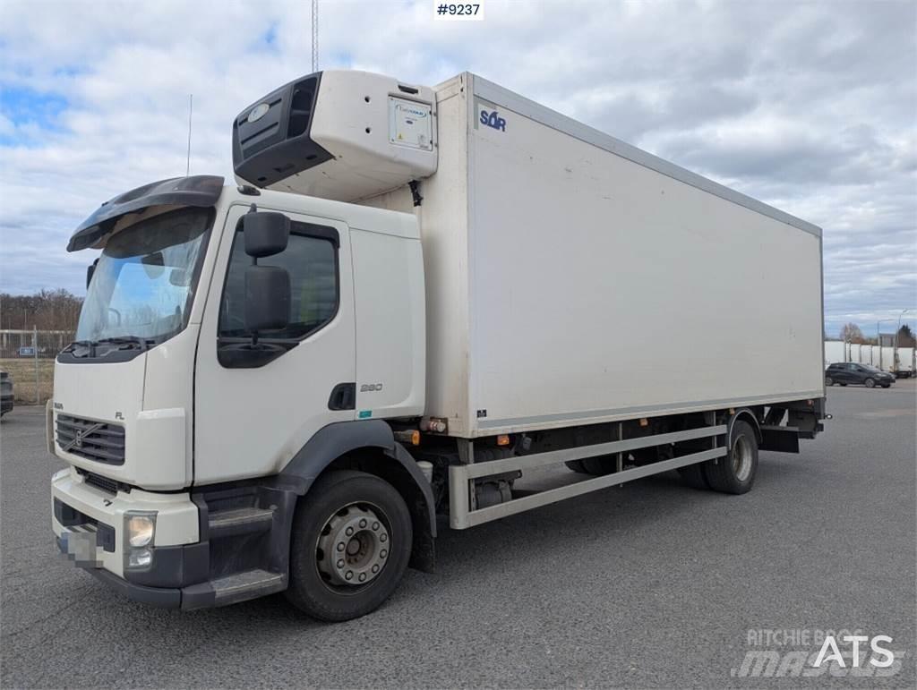 Volvo FL 4*2 Chladiace kontajnery