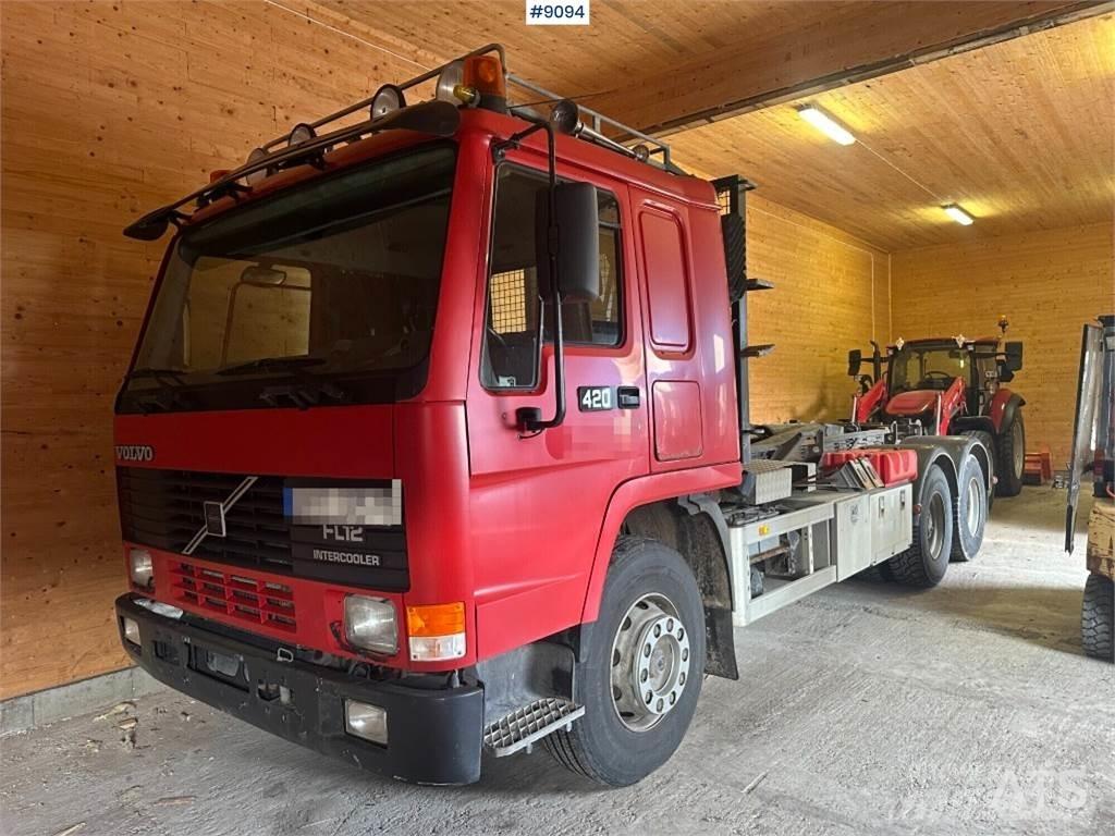 Volvo FL12 Hákový nosič kontajnerov