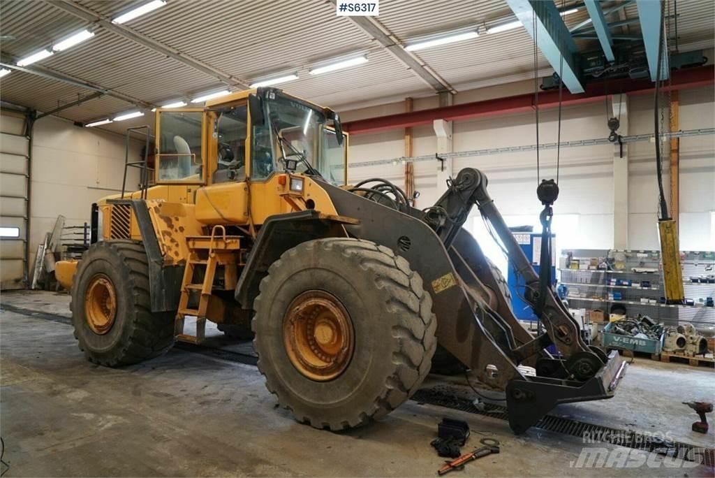 Volvo L220E Kolesové nakladače