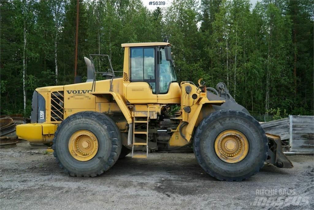 Volvo L220F Kolesové nakladače