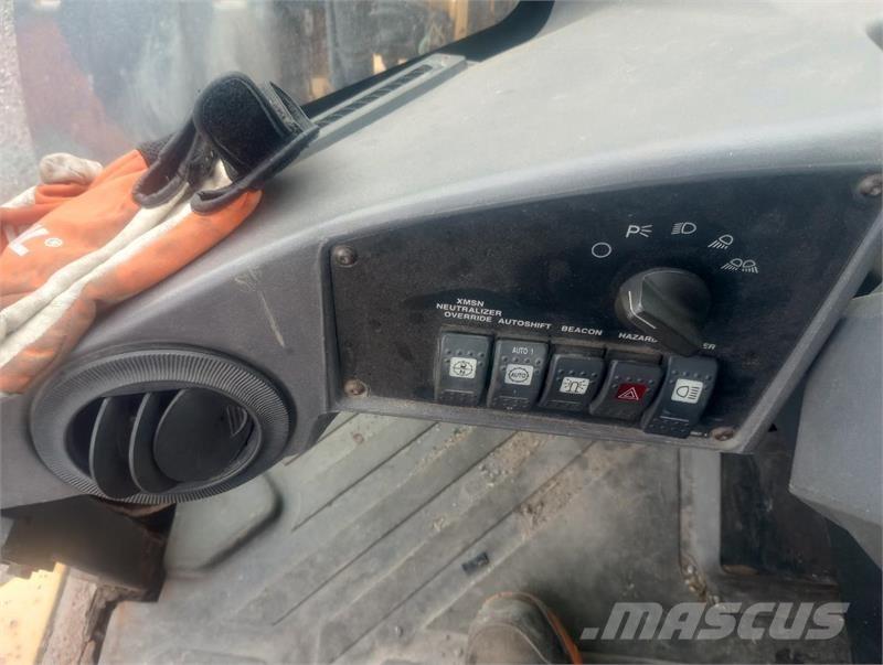 CAT 930 G Kolesové nakladače