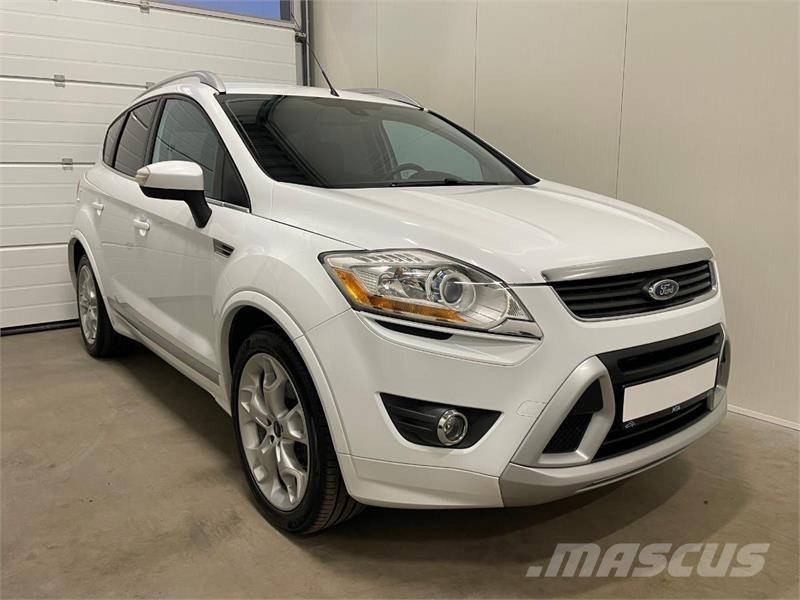 Ford Kuga Automobily