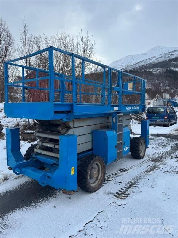 Genie 4390 Nožnicové zdvíhacie plošiny