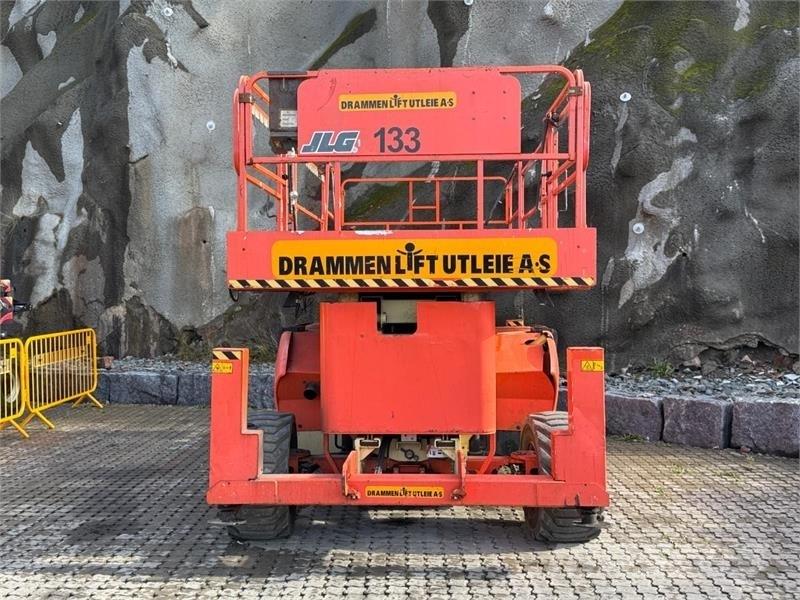 JLG 4394RT Nožnicové zdvíhacie plošiny