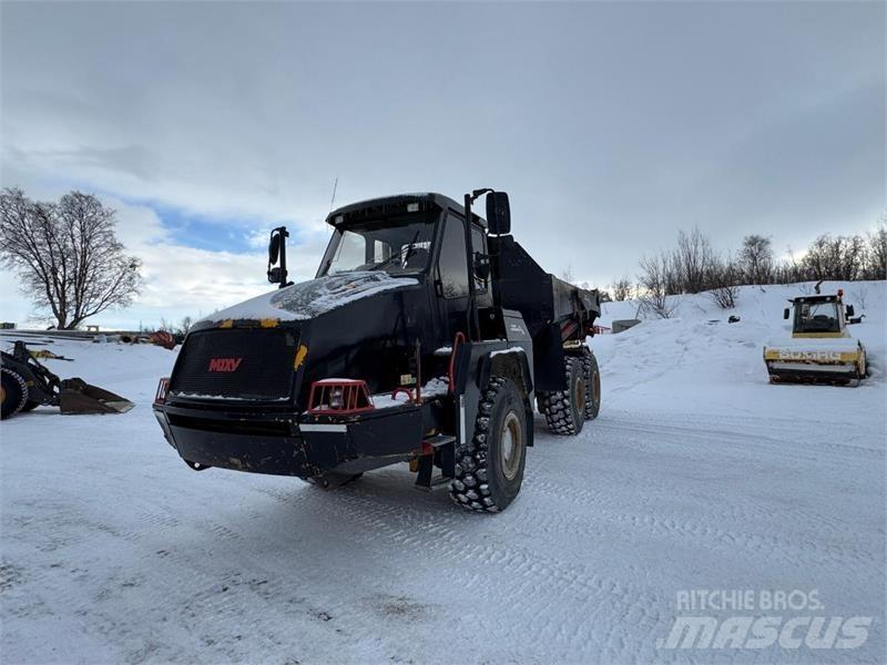 Moxy MT-25 Stavebné sklápače